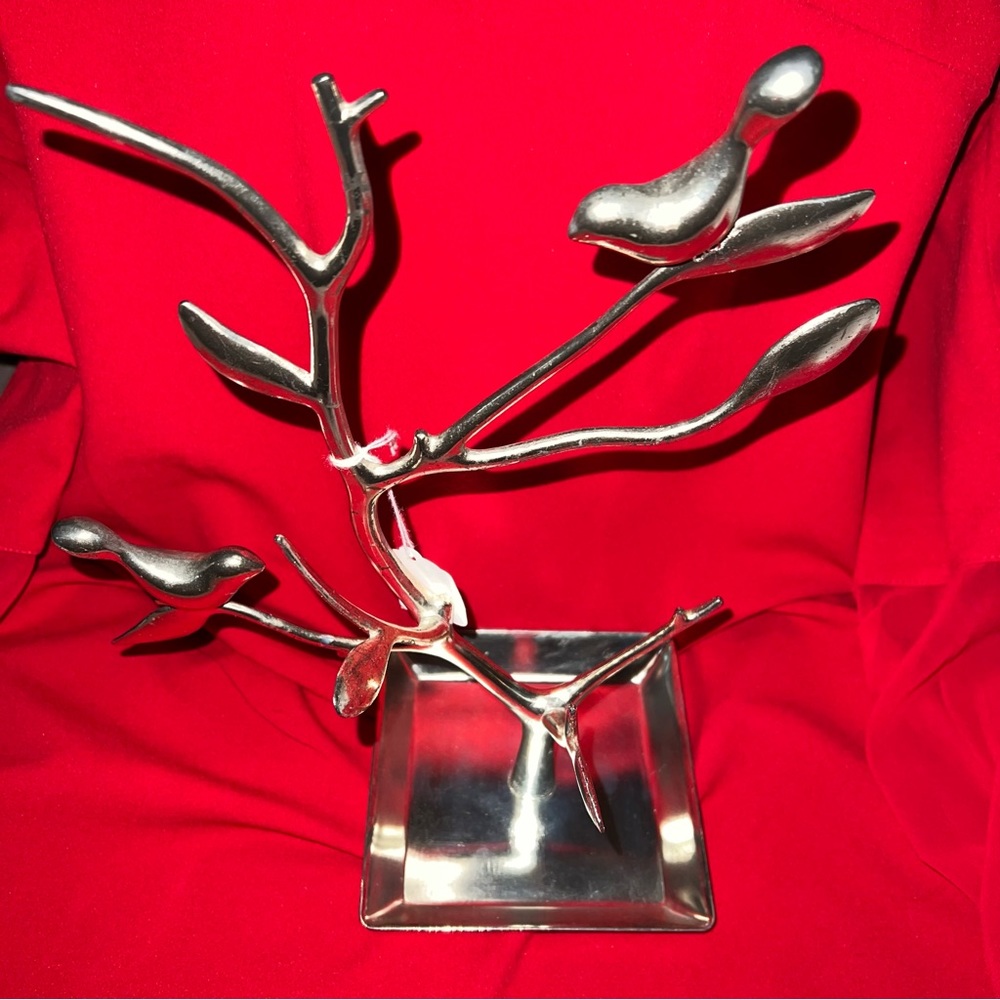 Vintage Jewelry Silver Metal.
